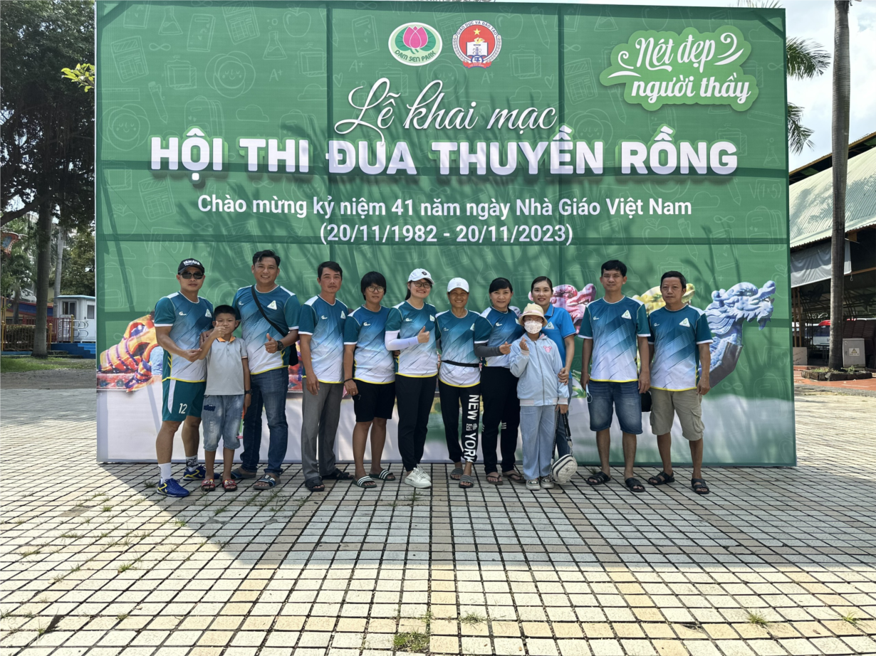 z4906845587384_8f4cac01f7a475207ac7dcb5917254d6.jpg